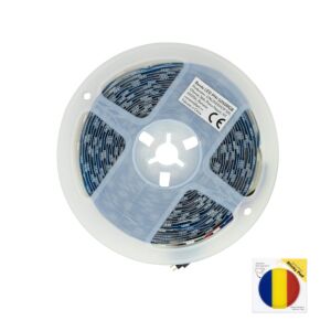 PNI 5050RGB LED-strippakket 300 LED's, RGB, dimbaar, lichtshows, 5 meters, IP20 en sticky pad-vlag inbegrepen